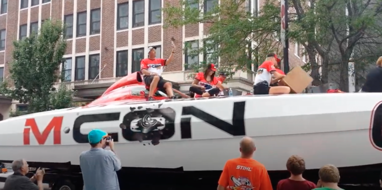 MCON Racing in the Super Boat International Boat Parade! MCON Racing in the Super Boat International Boat Parade!